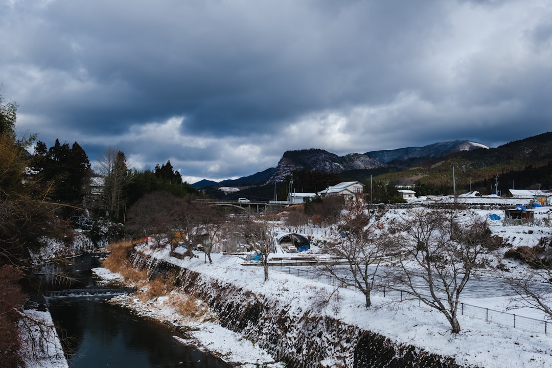 【緊急速報】森保監督の決断！日本代表vsイングランド、三笘・鎌田・伊東・佐野海ら精鋭集結の「最強スタメン」発表！