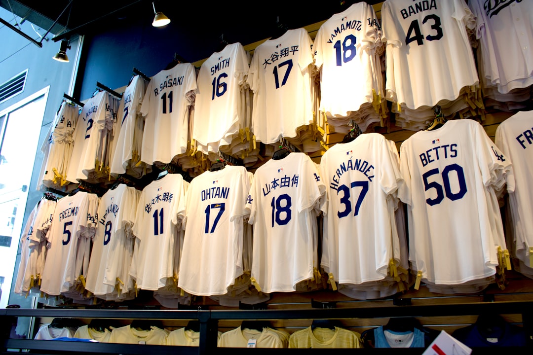 ドジャース激震！ベッツにまさかのアクシデント！緊急事態を救う金慧成のメジャー合流の裏側