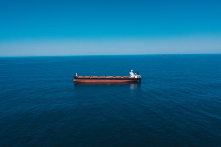 株価動向「まちまち」は序章か?ホルムズ海峡の交渉劇が世界経済を左右する! YouTube HUM | 株価動向「まちまち」は序章か?ホルムズ海峡の交渉劇が世界経済を左右する!