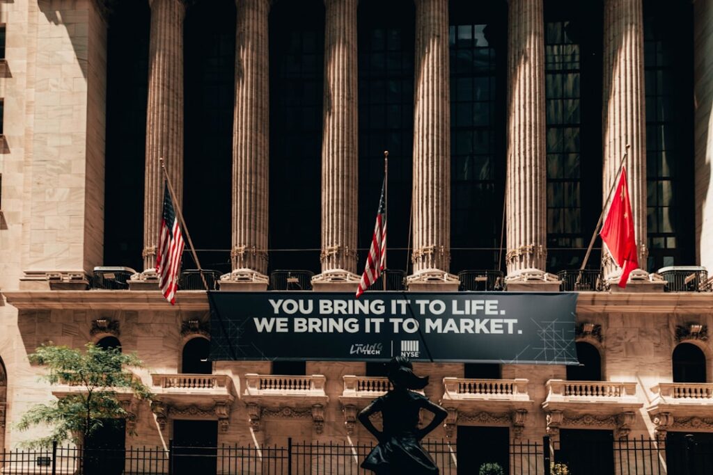 【堕天使Hum】 | 【緊急速報】原油市場に激震緩和の予兆！米イラン停戦合意で何が変わる？フィッチが大胆予測！