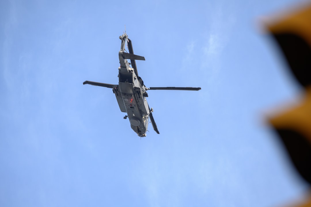 【衝撃】トランプ氏が明かした極秘救出作戦！撃墜機乗員生還の裏に「米軍史上最も大胆な決断」