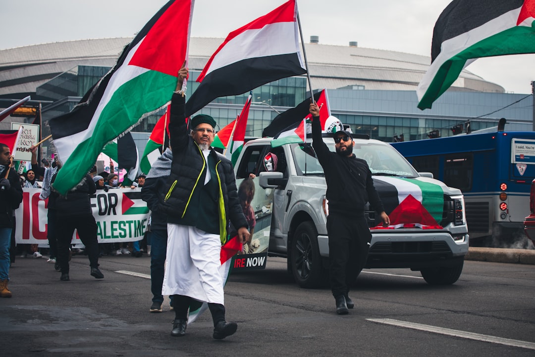 【緊迫】イラン、ホルムズ海峡「厳格管理」へ方針転換！米国への強烈なメッセージとは？