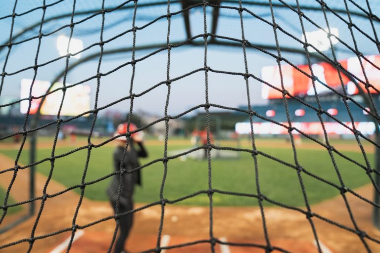 驚愕!村上宗隆、MLBデビュー22戦で「史上初」の『30』到達!42年ぶり記録更新の裏に潜む“異次元の才能” YouTube HUM | 驚愕!村上宗隆、MLBデビュー22戦で「史上初」の『30』到達!42年ぶり記録更新の裏に潜む“異次元の才能”