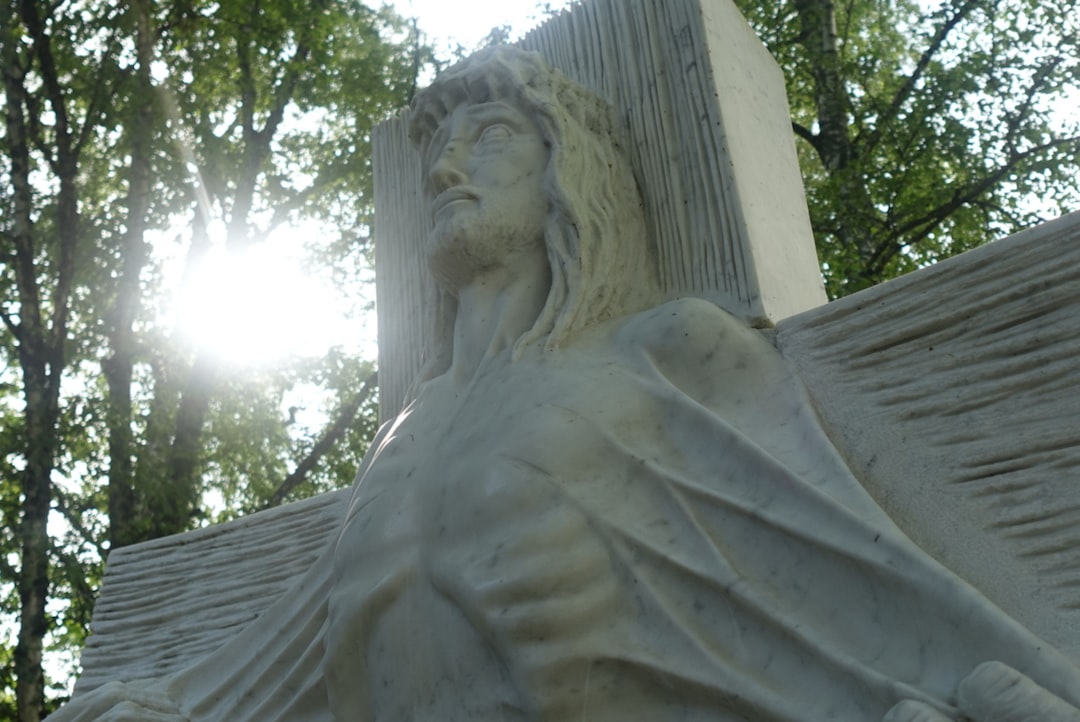 【緊急速報】トランプ氏、キリストに“変身”!? 支持者もドン引きの画像投稿が炎上したワケ