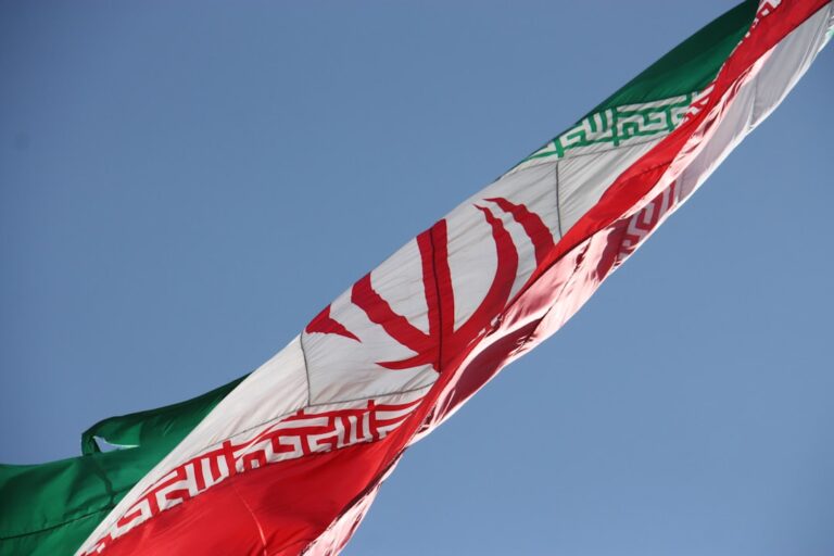 日経平均、青天井か? 歴史的最高値更新の裏に潜む「米イラン和平」の熱狂 YouTube HUM | 日経平均、青天井か? 歴史的最高値更新の裏に潜む「米イラン和平」の熱狂
