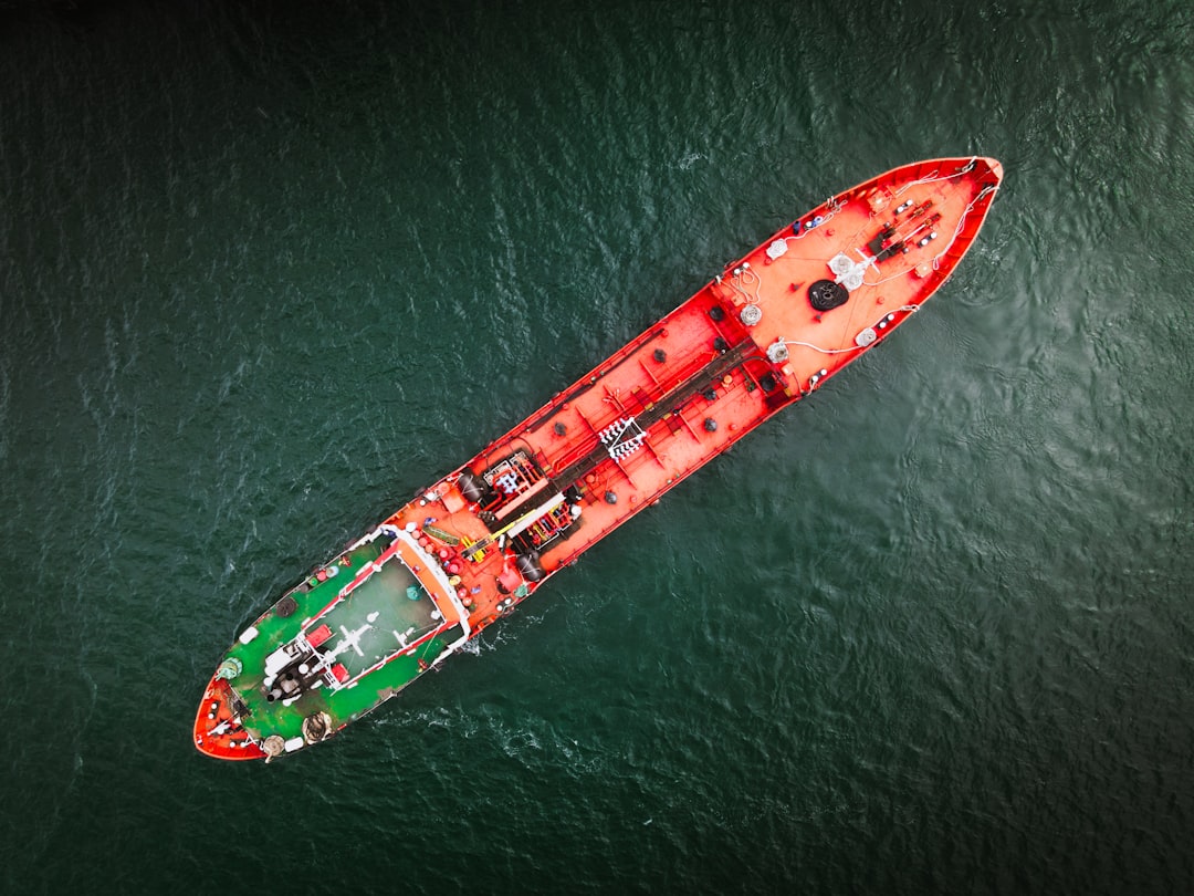 日本が動いた！出光タンカー、緊迫のホルムズ海峡突破の舞台裏