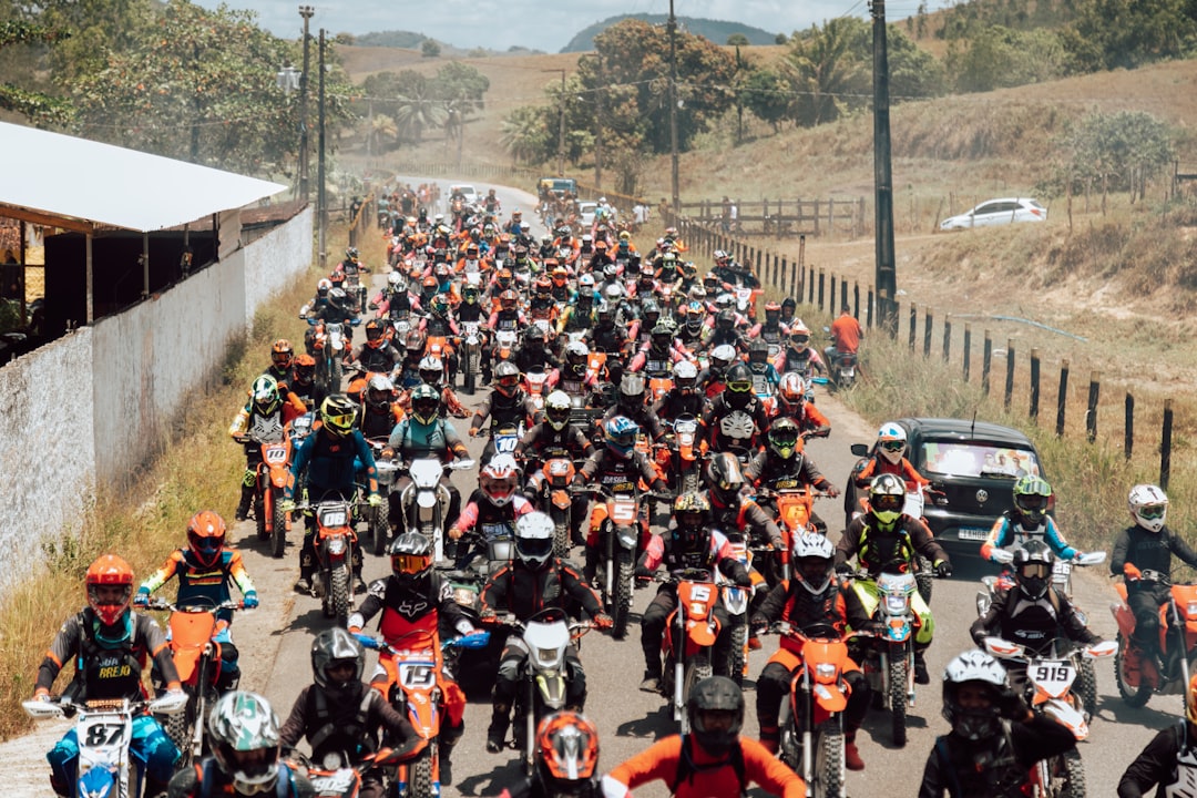 南箱根で伝説が蘇る！『バリバリ伝説』『キリン』『逮捕しちゃうぞ』…バイク漫画の金字塔がバイカーズパラダイスに大集結！