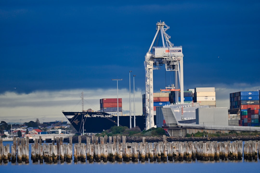 【衝撃】米、対イラン港湾封鎖を世界規模へ！あなたの生活にも影響か？国防長官の真意を徹底解説