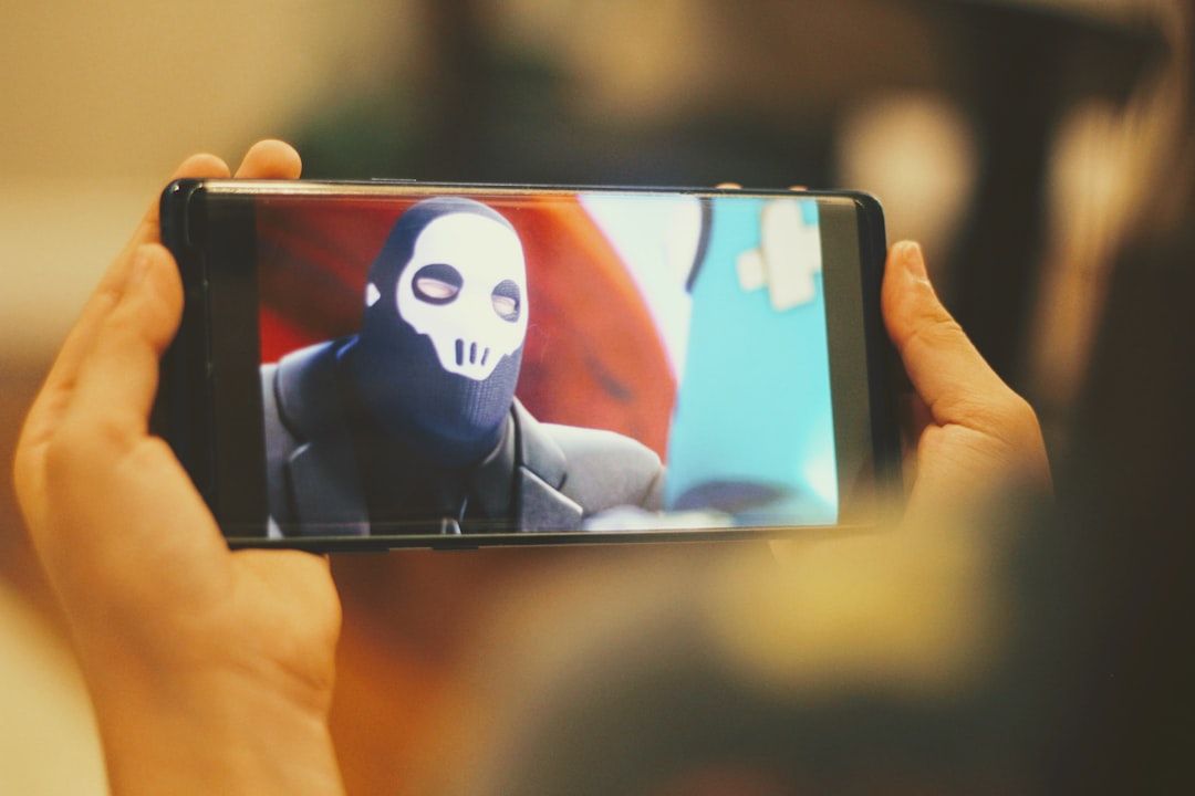 フォートナイトがiPhoneに電撃復帰！モバイル版Epic Games Storeで何が変わる？【ゲーマー必見】