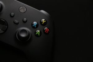 PS5ゲーマー待望！「SCUF Omega」公式ライセンスで爆誕、あなたのゲームプレイが劇的に進化する！