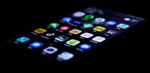 Android 17で安心爆上げ！詐欺電話を強制終了＆紛失スマホを即ロック！究極のセキュリティ新時代が到来