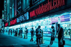 【緊迫速報】フィリピン上院で響く銃声！ICC指名手配議員が籠城…国際社会の目は？