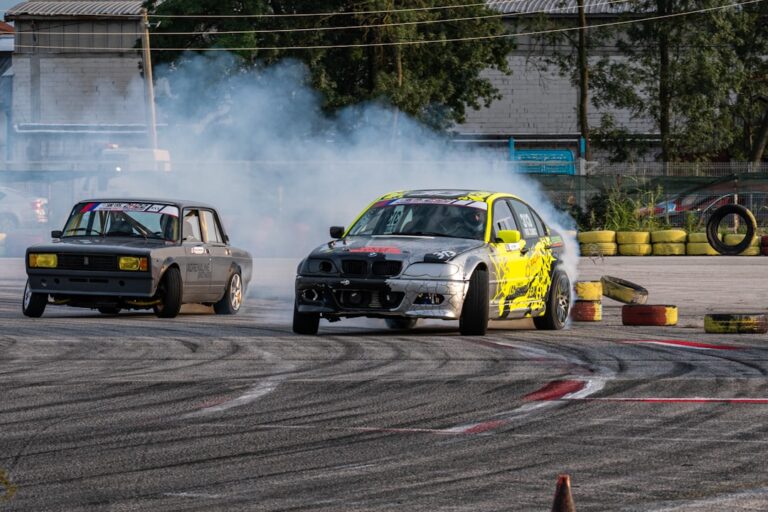 荒れるニュル24時間!豪雨と濃霧がKONDO RACING、KCMGを翻弄…悪夢のスタートから最新情報まで徹底解説 YouTube HUM | 荒れるニュル24時間!豪雨と濃霧がKONDO RACING、KCMGを翻弄…悪夢のスタートから最新情報まで徹底解説