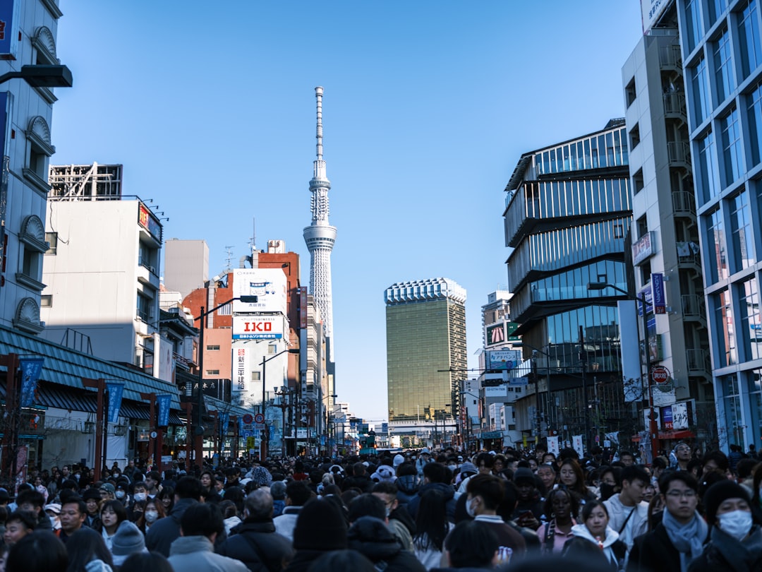手首に『目に見えない健康コーチ』！Fitbit AirとGeminiが拓く新フィットネス体験