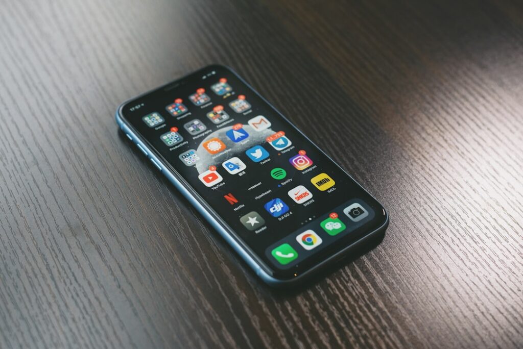 【堕天使Hum】 | iPhoneユーザー必見！iOS 27で世界が変わる？注目の4大機能予測