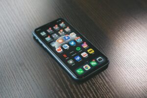 iOS 27の新機能まとめ｜Apple Intelligence・Siri・開発者向け変更を公式情報で確認