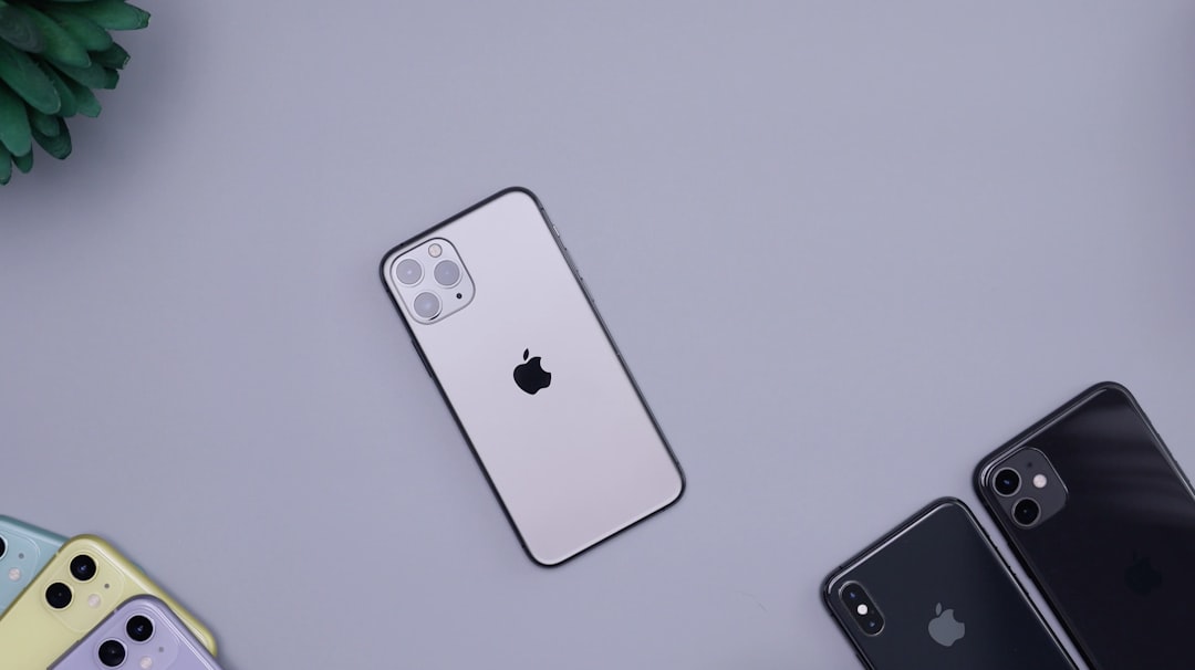 【堕天使Hum】 | 脱ケース宣言!iPhoneを『もっと自由』にする新常識とミニマルライフの誘惑 脱ケース宣言!iPhoneを『もっと自由』にする新常識とミニマルライフの誘惑