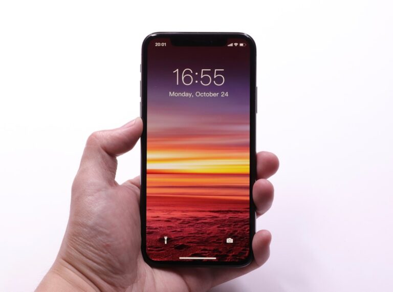 脱ケース宣言!iPhoneを『もっと自由』にする新常識とミニマルライフの誘惑 YouTube HUM | 脱ケース宣言!iPhoneを『もっと自由』にする新常識とミニマルライフの誘惑