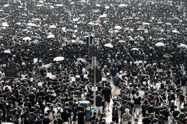 日本、衝撃の309万人減!東京圏も例外ではない「人口大動脈」の異変と未来戦略 YouTube HUM | 日本、衝撃の309万人減!東京圏も例外ではない「人口大動脈」の異変と未来戦略