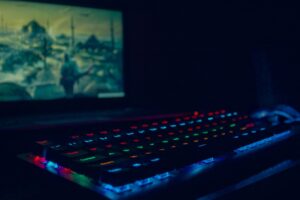 手のひらに収まるAIゲーミング革命！MSI「Claw 8 EX AI＋」と40周年記念モデルの衝撃