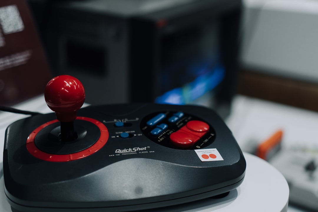 【堕天使Hum】 | ゲーム環境、NEXTステージへ!FlexStrike、PS27″モニター、PULSE Elevateで究極の没入体験を掴み取れ! ゲーム環境、NEXTステージへ!FlexStrike、PS27″モニター、PULSE Elevateで究極の没入体験を掴み取れ!