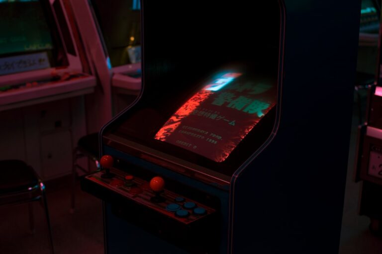 YouTube HUM | ゲーム環境、NEXTステージへ！FlexStrike、PS27″モニター、PULSE Elevateで究極の没入体験を掴み取れ！