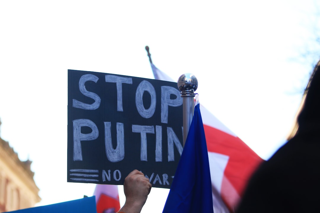【衝撃】産油国ロシアがガソリン輸入の異常事態！モスクワ防空網突破でプーチン氏に迫る国内危機