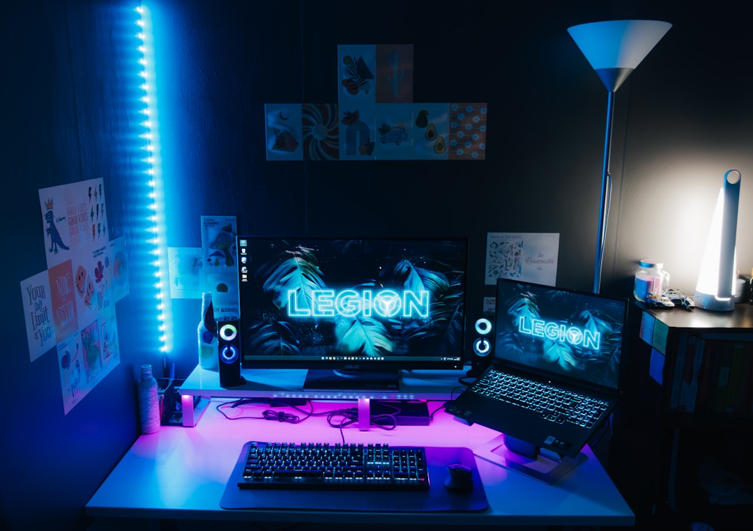【堕天使Hum】 | 次世代小型ゲーミングPCの限界へ!Core Ultra 7&RTX 5070でWQHD/4Kは新常識か?(1/3) 次世代小型ゲーミングPCの限界へ!Core Ultra 7&RTX 5070でWQHD/4Kは新常識か?(1/3)