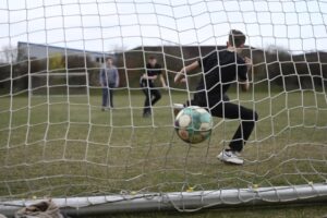 本田圭佑、佐野海舟の衝撃ゴラッソに「Wow!」連発！「4」を問われた神コメントの真意とは？