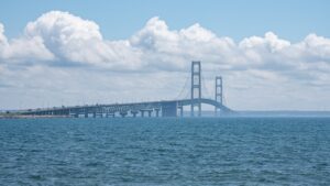 【緊急速報】イラン、海峡「封鎖」表明！米軍報復か？世界経済とあなたの生活を揺るがす中東情勢の最前線