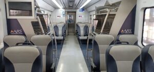 2030年代、日本の空の玄関口が激変！成田⇔羽田直通特急で訪日客は地方へ向かう