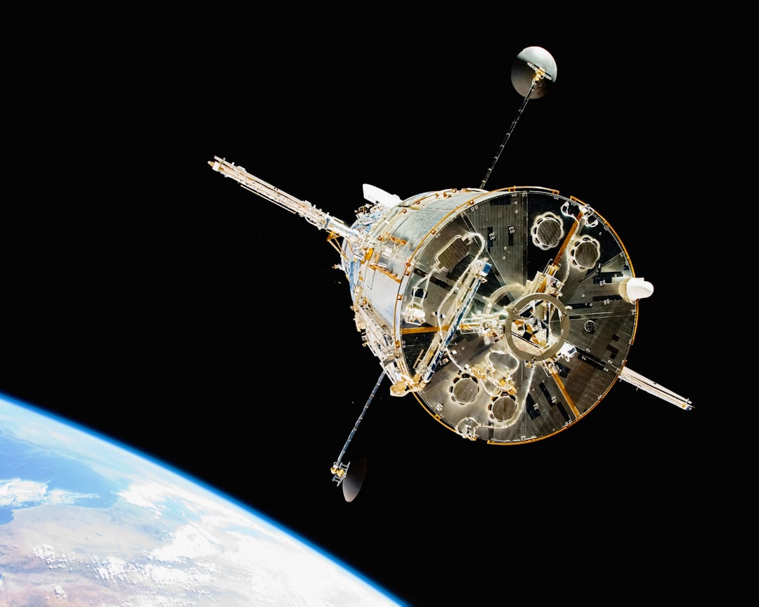 【堕天使Hum】 | 緊迫の瞬間!はやぶさ2、未知の小惑星トリフネへ超高速フライバイ!地球衝突回避の壮大な挑戦 緊迫の瞬間!はやぶさ2、未知の小惑星トリフネへ超高速フライバイ!地球衝突回避の壮大な挑戦