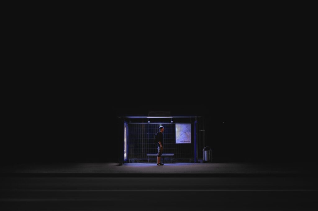 【堕天使Hum】 | 「もう死ぬかも」絶望の5時間！迫りくる天井とがれきに挟まれた極限からの生還