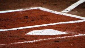 プロ野球新時代へ！ピッチクロック導入と熊本への温かい支援に見る、変化と共生の日本