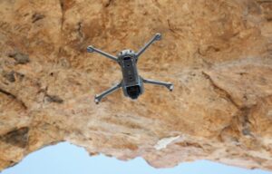 【速報】モスクワ上空を埋め尽くす600機の影：過去最大級ドローン攻撃の真相