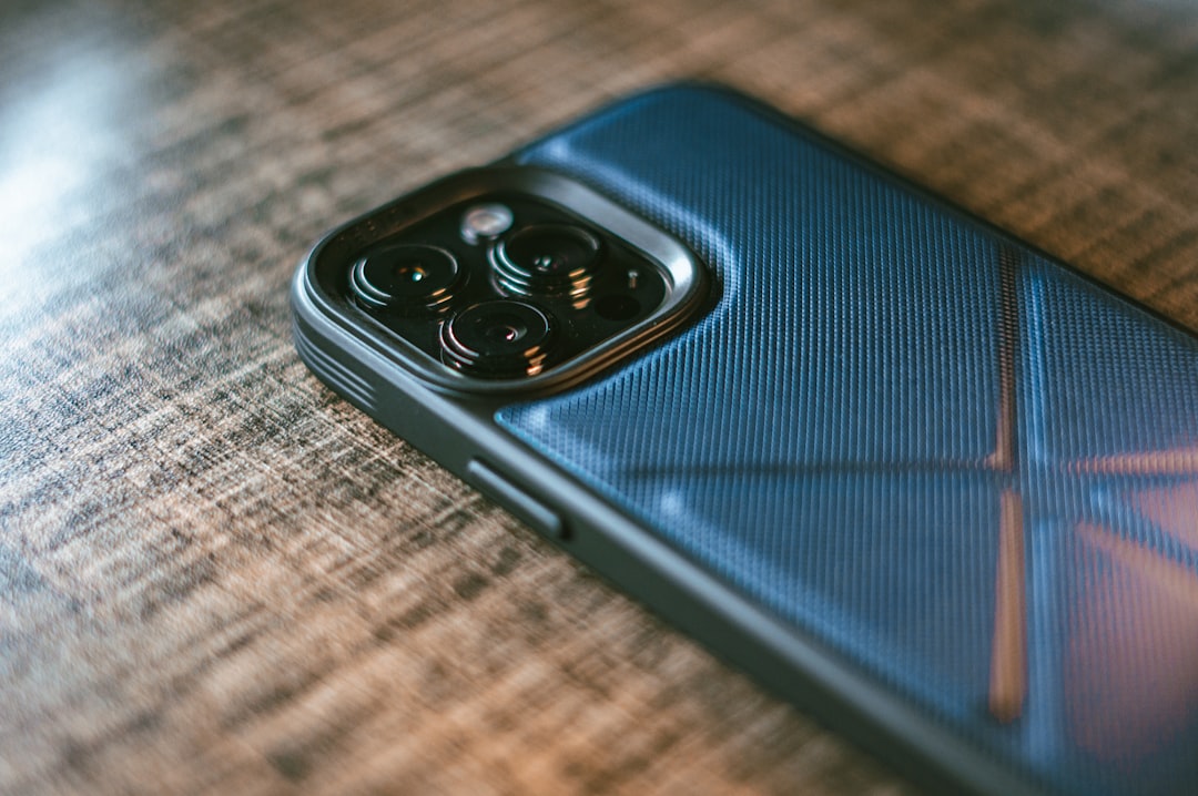 【堕天使Hum】 | iPhone 18 Proケース、買い替えSTOP!17 Pro用がそのまま使える可能性を徹底解説 iPhone 18 Proケース、買い替えSTOP!17 Pro用がそのまま使える可能性を徹底解説