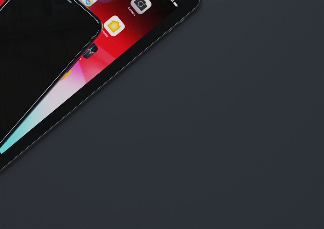 【堕天使Hum】 | 【速報】折りたたみiPhone登場へ!しかし「争奪戦」は必至か?3〜5ヶ月待ちは常識に? 【速報】折りたたみiPhone登場へ!しかし「争奪戦」は必至か?3〜5ヶ月待ちは常識に?